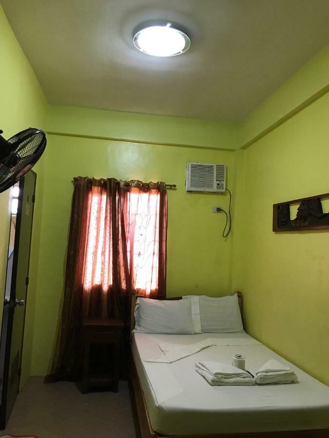 Luis Bay Travellers Lodge Coron Exterior foto